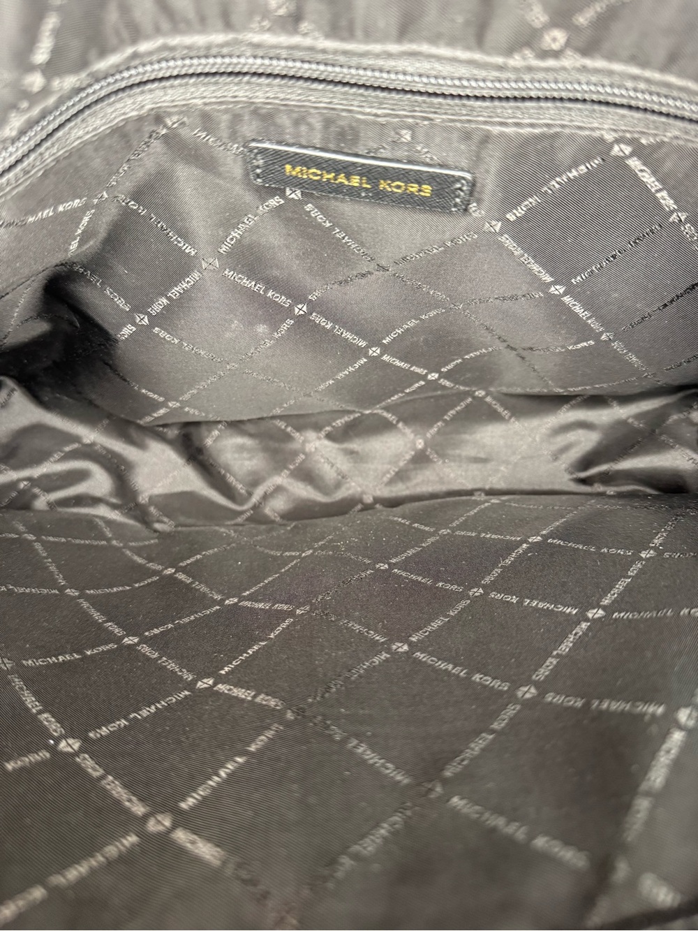 Michael Kors Black Walsh Saffiano Tote - Picture 3 of 12